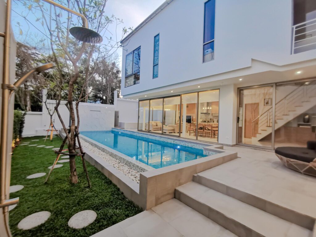 บ้านจัดสรร pool villa
